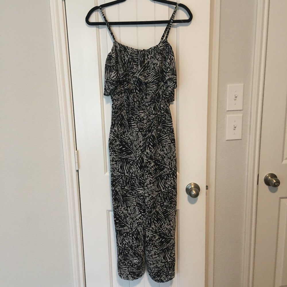 BCBGeneration jumpsuit sz xs